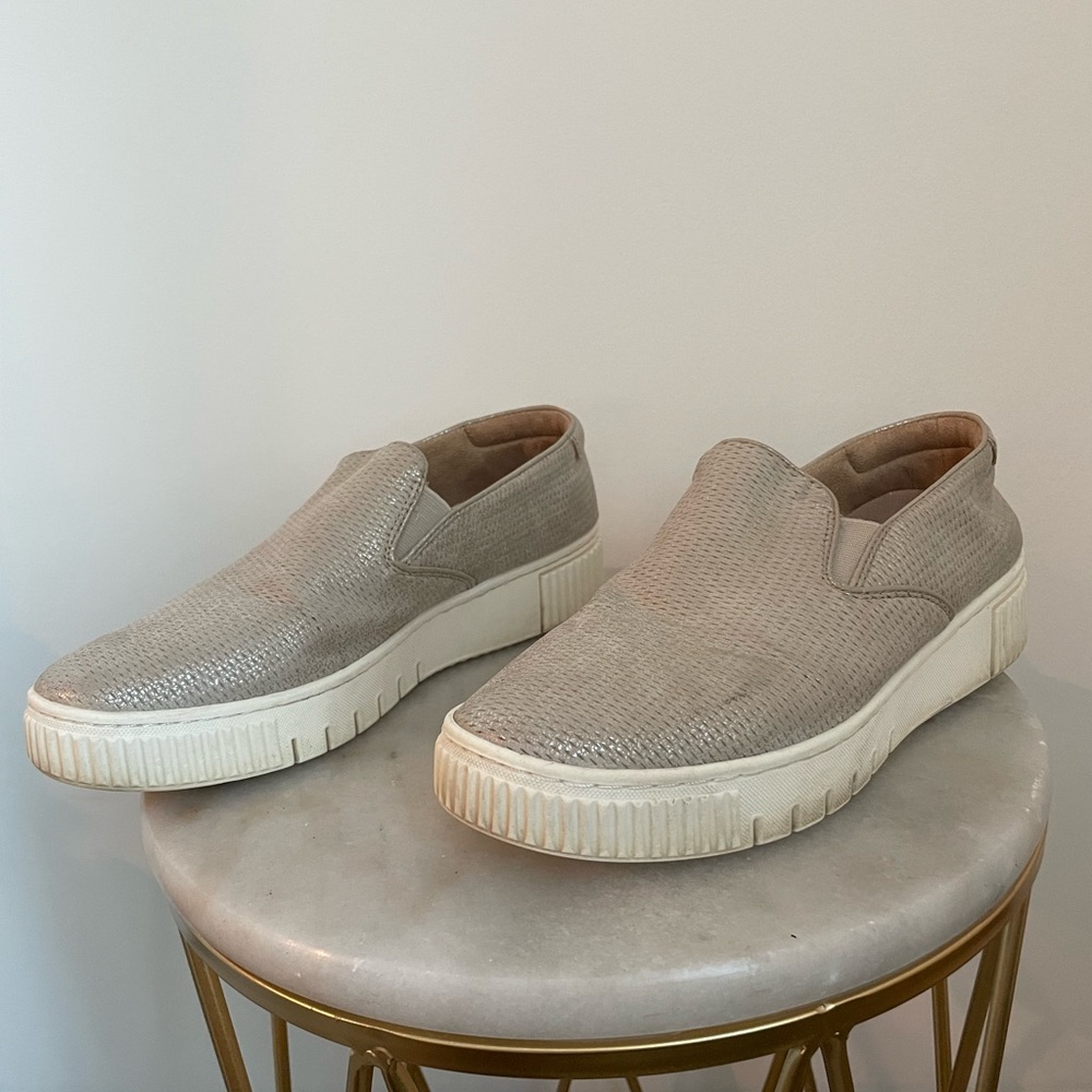 Women’s sneakers - very comfortable